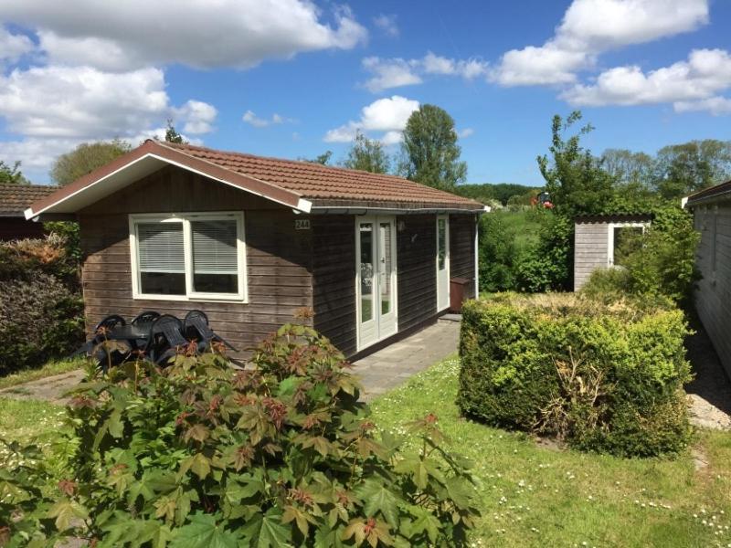 Hotel recreatiebungalow nabij strand Warmenhuizen Zewnętrze zdjęcie